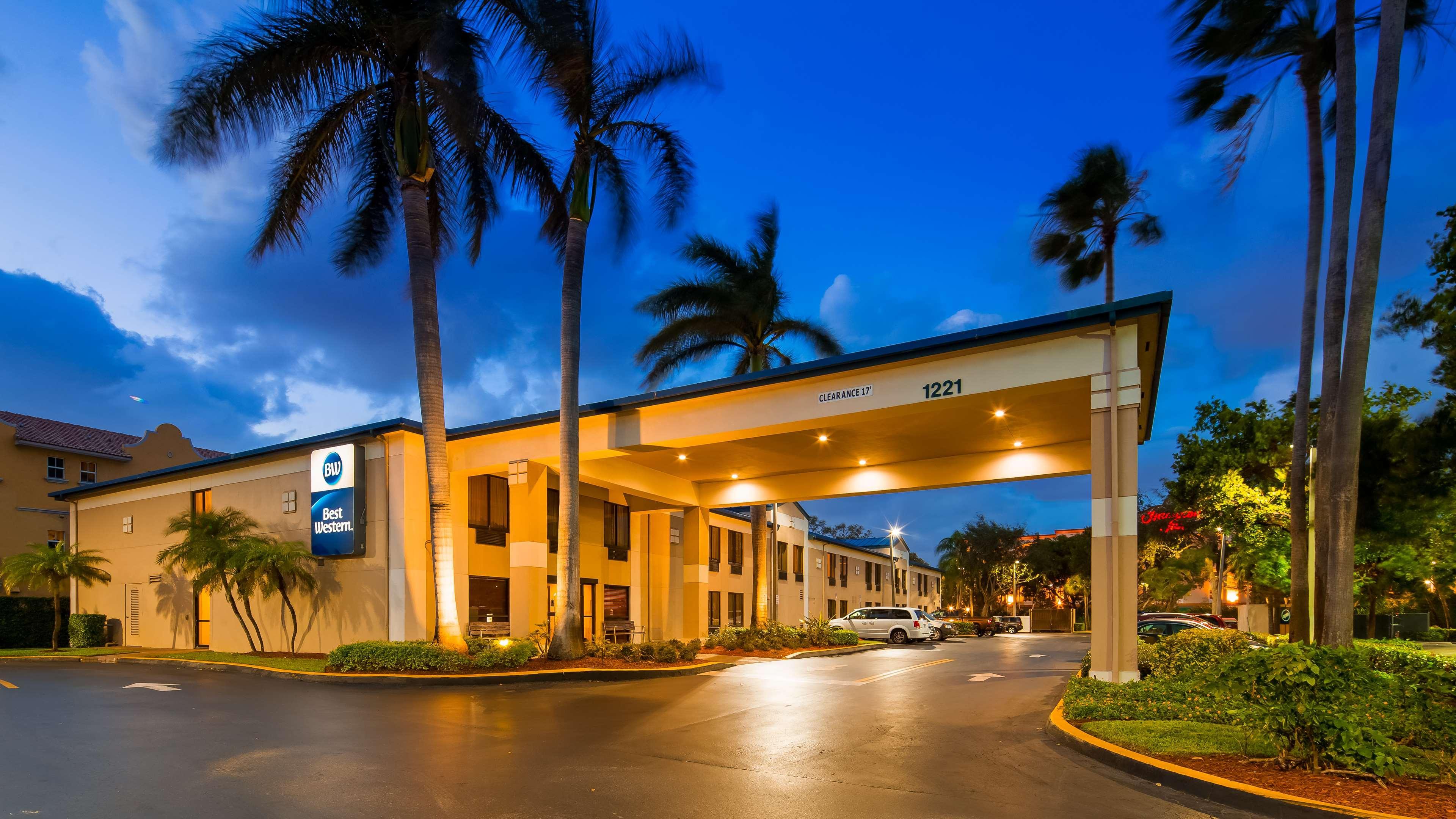 Best Western Fort Lauderdale Airport Cruise Port Exterior photo